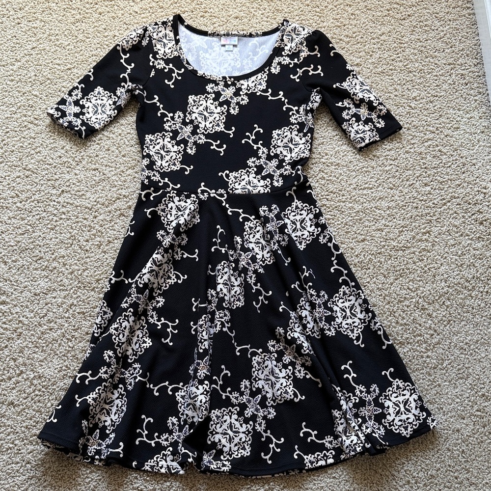 LuLaRoe elegant Nicole Dress